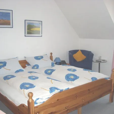 Landhaus Jagdschlosschen Guest house 2*